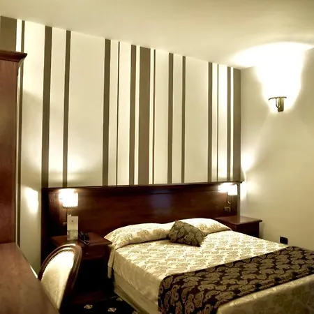 Antica Stazione Hotel Chiaramonte Gulfi Buitenkant foto